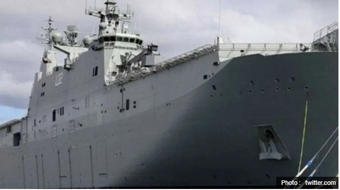 Kapal Induk Angkatan Laut Australia Mendadak Masuk Jakarta, Ada Apa?